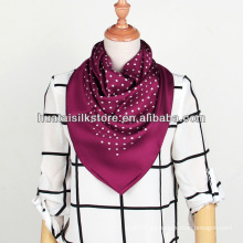 Polka Dot Foulard Popular Bufanda de seda de la señora